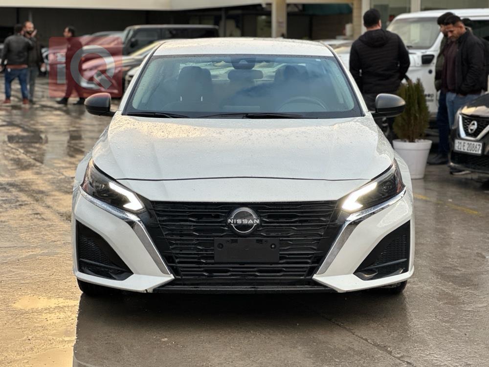 نيسان ألتيما